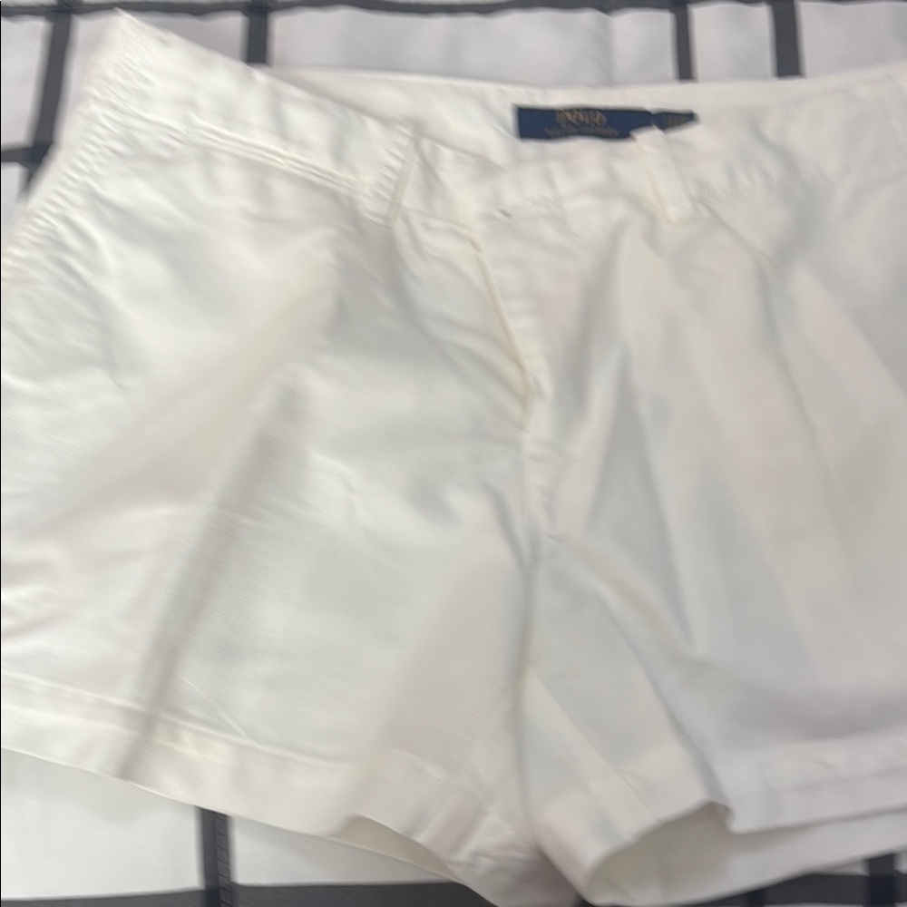 White Skorts with Elastic Waistband and Mid-Thigh Length